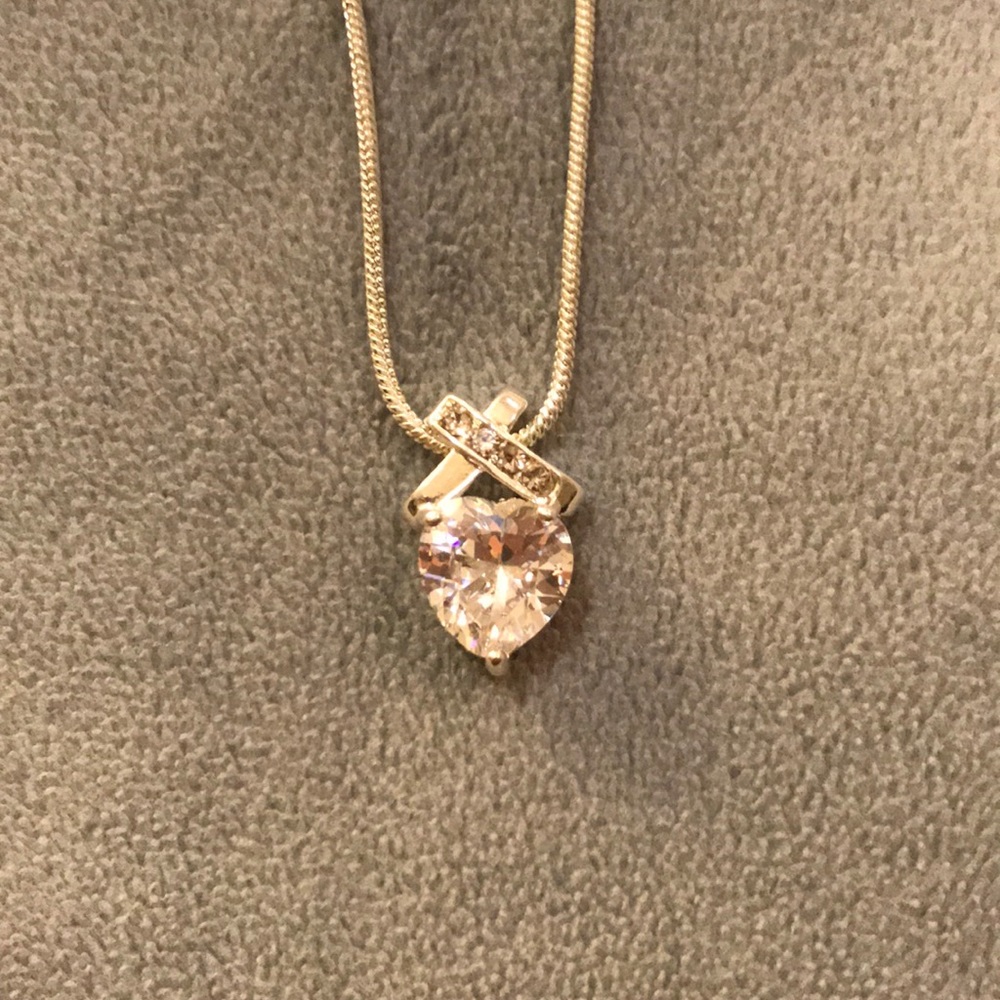 Heart necklace with chain